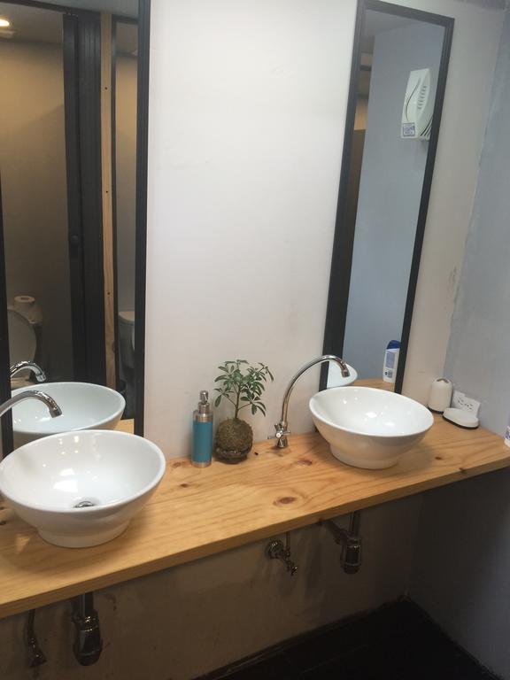 Blackpine Hostel Меделин Екстериор снимка