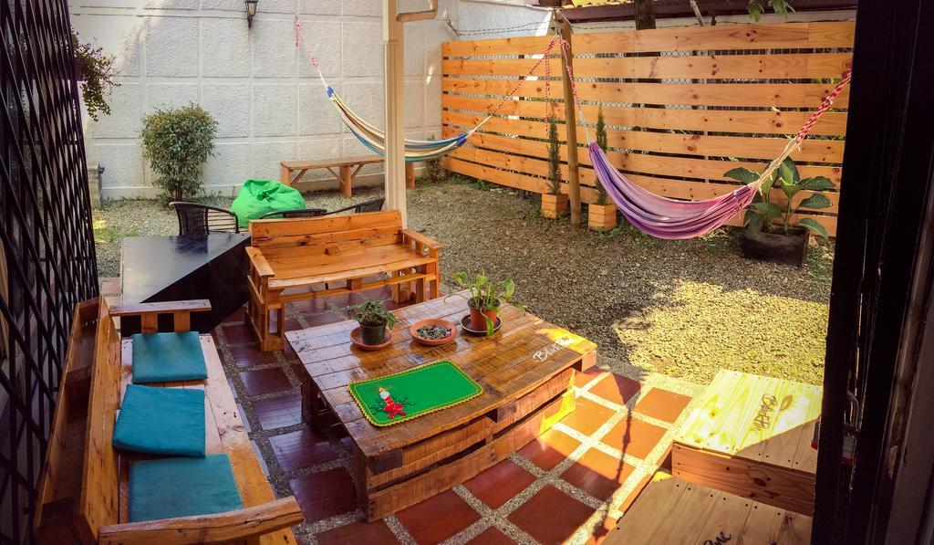 Blackpine Hostel Меделин Екстериор снимка
