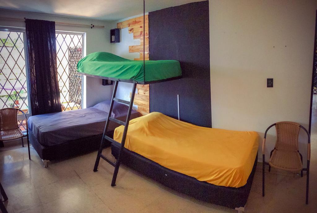 Blackpine Hostel Меделин Стая снимка