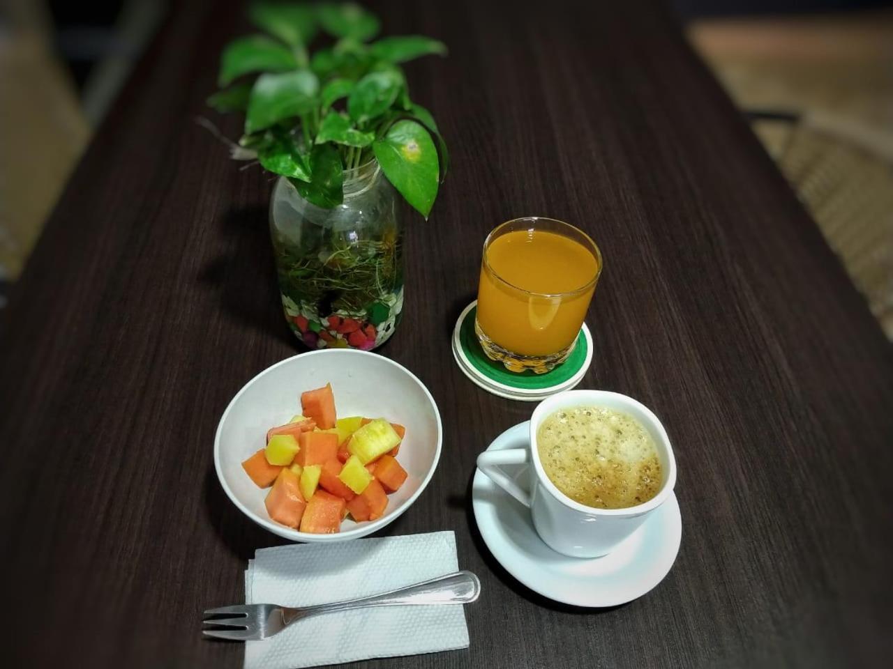 Blackpine Hostel Меделин Екстериор снимка